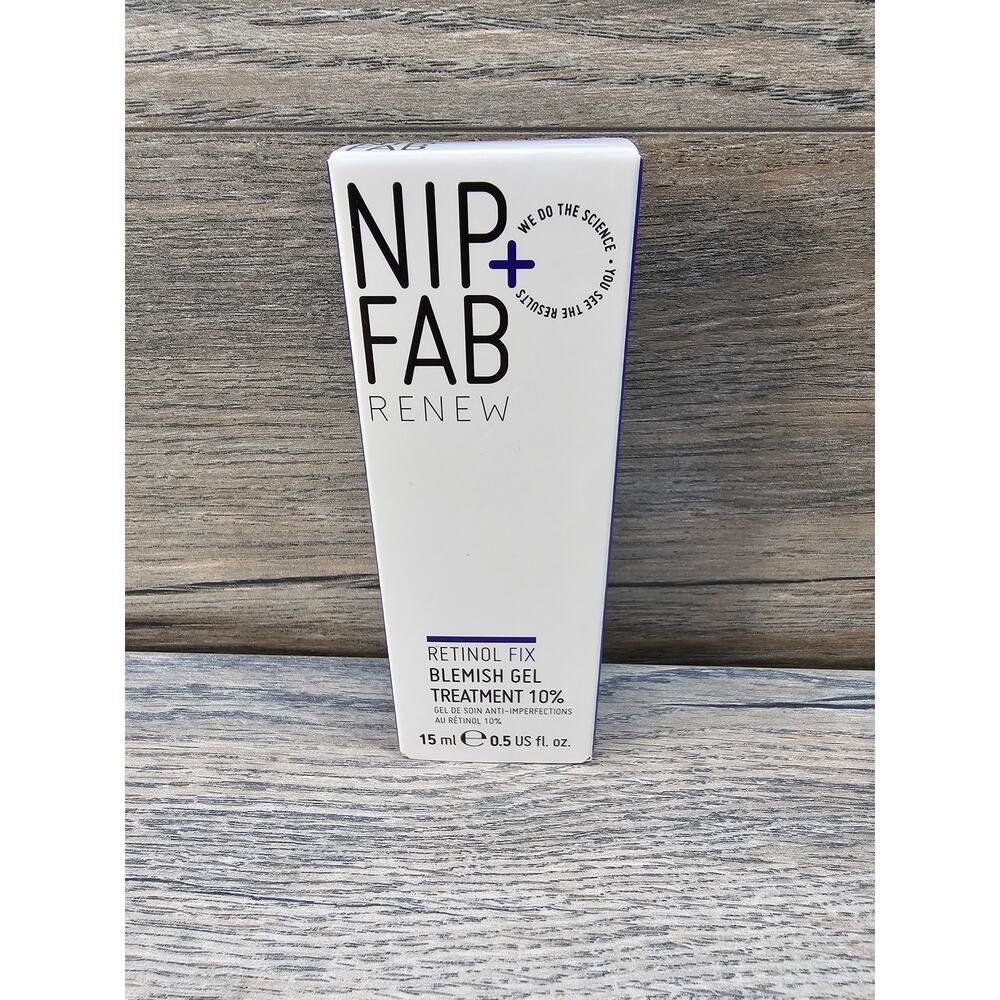 NIP + FAB RENEW Retinol Fix Blemish Gel Treatment